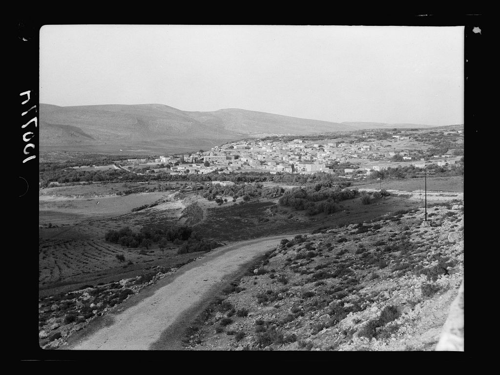 Cana of Galilee. Gen[eral] view from Nazareth Road showing spring in foreground