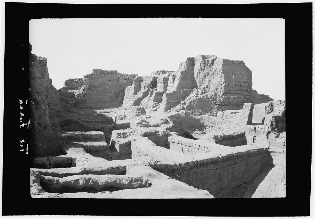 Excavations. Tell Jemmeh, (Gerar). Solomonic level. Excavated section of the mound
