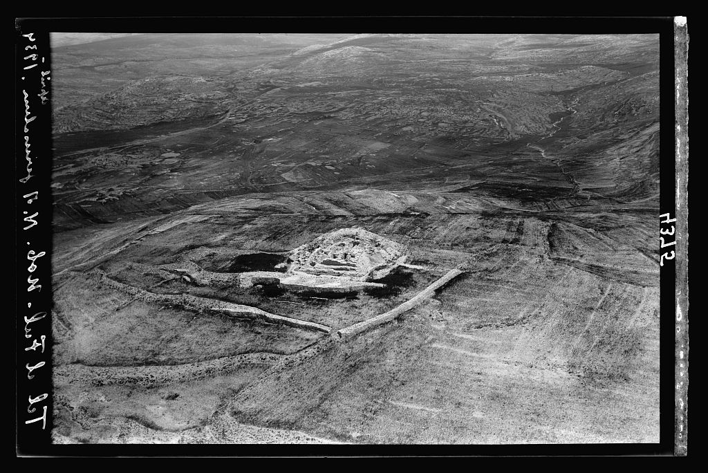 Air views of Palestine. Tell el-Ful, identified as Gibeah of Saul